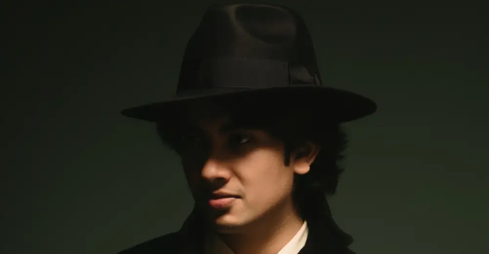 How to style a fedora hat in Bangladesh